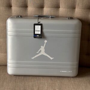 ZERO Halliburton Aluminum Camera Case Foam Inserts Etched Jumpman - NWT